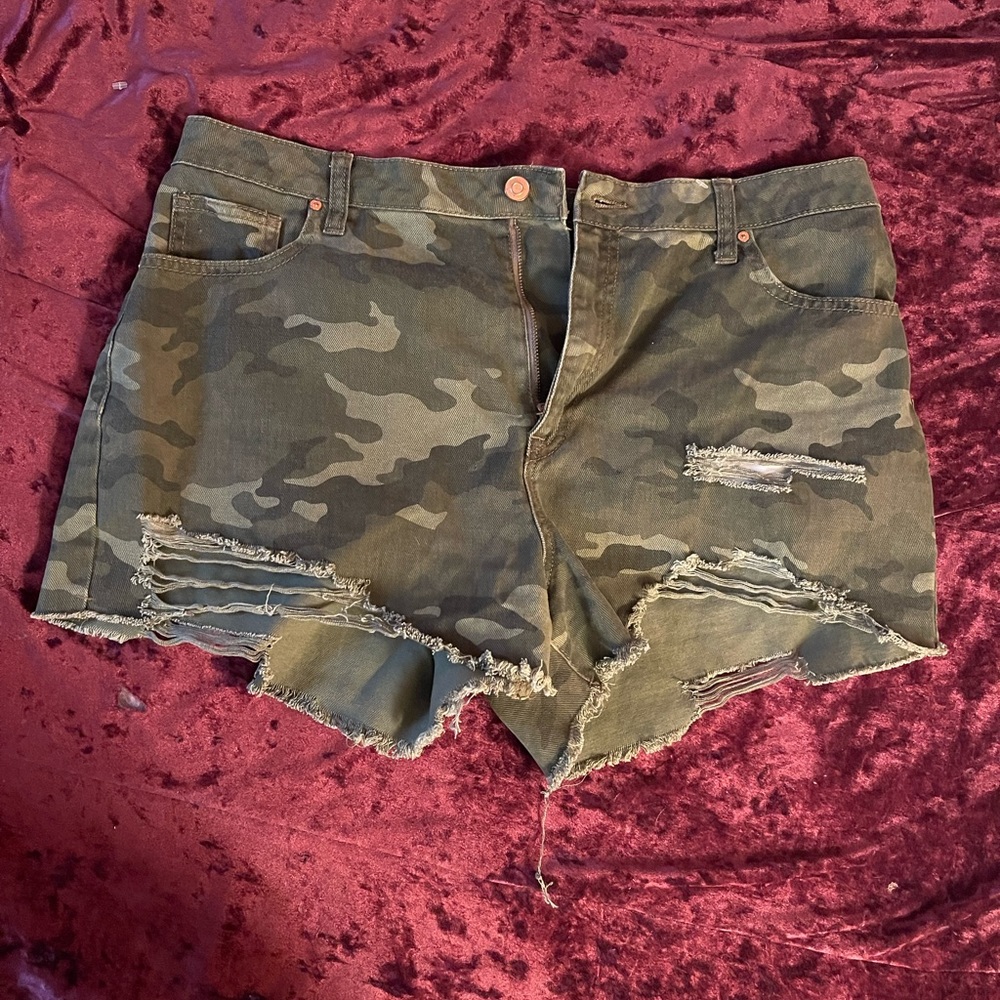 Camo No Boundaries Shorts